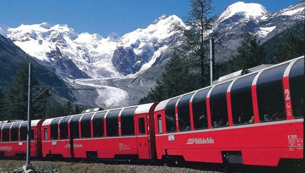 Click on the photo to check out TOP 60 GREATEST TRAIN TRAVEL JOURNEYS, high-end lines and scenic routes.
