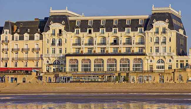 Le Grand Hôtel Cabourg - MGallery By Sofitel, Jardin du Casino, 14390 Cabourg, France.