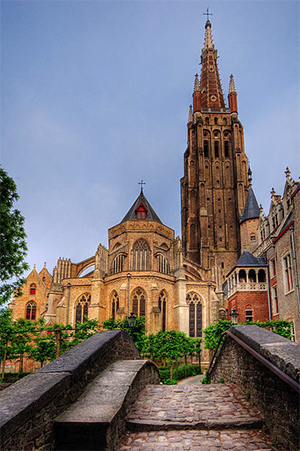 Church of Our Lady, Bruges. Photo: Wolfgang Staudt, https://www.flickr.com/photos/53074617@N00/2607884905.