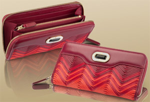 Bvlgari Women's Wallet: US$870.