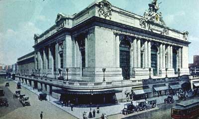 Grand Central Terminal (1913).