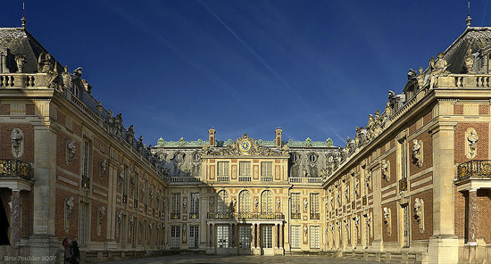 Palace of Versailles (France) by Louis le Vau.