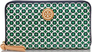 Tory Burch Halland Zip Continental Wallet: €190.