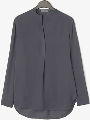 Vince Silk Half Placket Long Sleeve Women's Tunic: US$295.