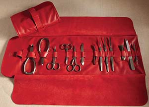 Cedes Milano Large roll on manicure set.