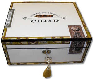 Simply Cigars Cigar box style humidor, high gloss polish finish - 60 cigars: £175.13.